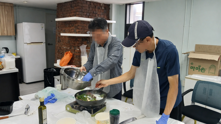 지.식.인 활동 사진 ③