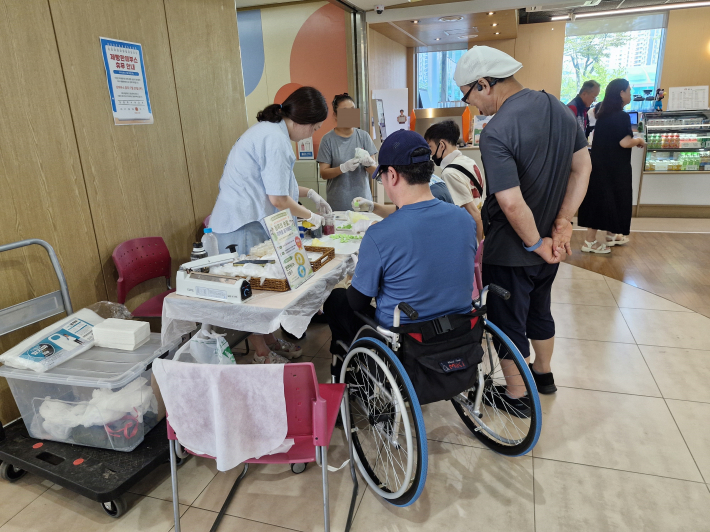 천연비누 만들기도 참가자들이 많았고, 만족도도 높았다. 