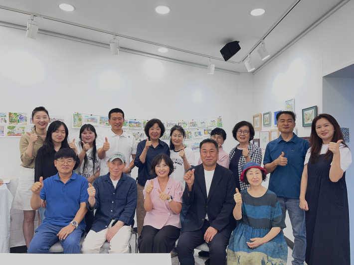 매교동 어반스케치 프로그램 작품전시회 개최