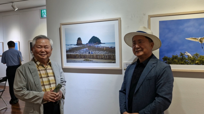 88세의 노작가 왼쪽이 최종엽 작가이다.