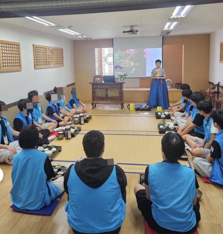 충동조절교육을 받고 있는 교육생들
