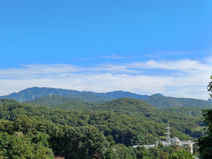 덕성산에서 바라본 가을의 광교산 전경