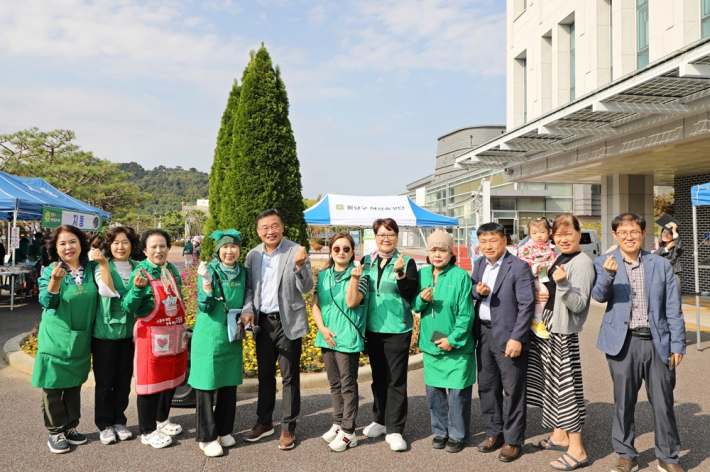 팔달구 새마을부녀회 '사랑의 바자회' 현장