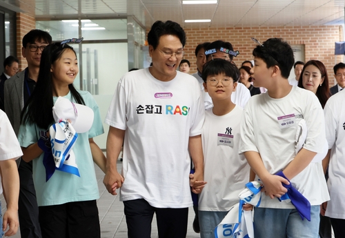 성남 하원초 방문한 안민석 경기도교육감
