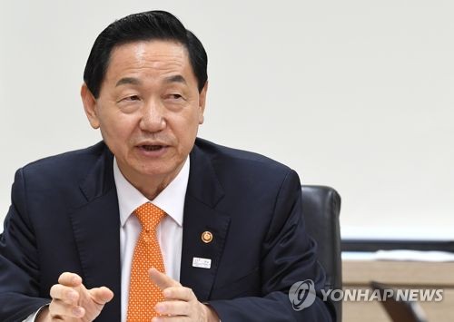 김상곤 사회부총리 겸 교육부 장관