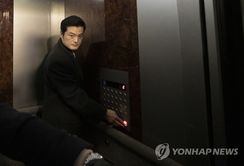 추후 기자회견 예고한 김태우 수사관