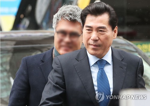 선거법 위반 첫 공판 출석한 김상돈 의왕시장