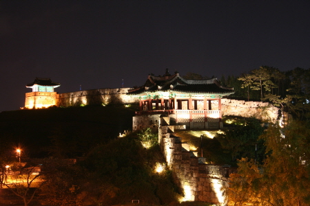 세계문화유산인 화성에 옥에 티가 있다_1