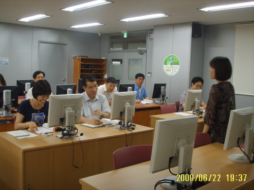 권선구 직원들 외국어 교육 열풍 _1
