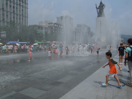 광화문 광장, 서울의 새로운 명소 탄생_1