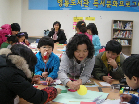 한파 속에도 엄마와 독서열기 가득_2