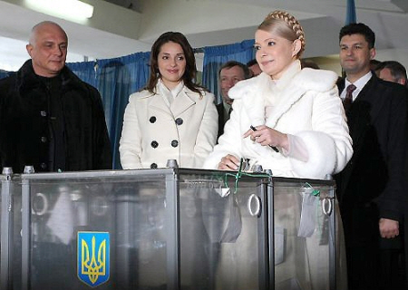 우크라이나 대선 결과 1차 투표 당선자를 확정하지 못할 듯_3