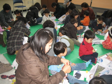 엄마랑, 도서관에서 책놀이 해요_1