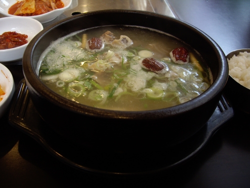 친절의 힘은 사골보다 진하다_1