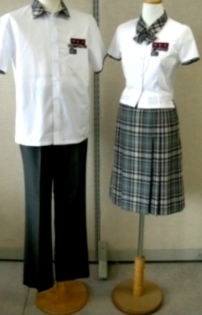 과도한 교복리폼은 옳지 않은 일이다_1