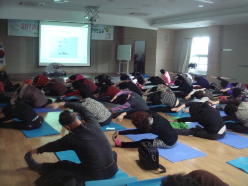 웰빙! 생활기(氣)공 체조 큰 호응_1