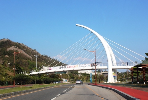 만경들의 금빛들판을 가로지르다_1