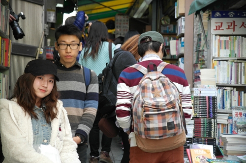 부럽다 보수동 책방거리..서점은 살아 남아야_4