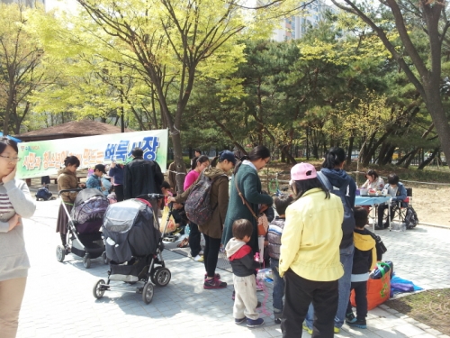 시민과 청소년이 만드는 벼룩시장 시작되다_1