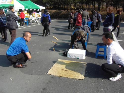 정월 대보름 맞이 권선2동 동민 화합  민속 윷놀이 개최_2