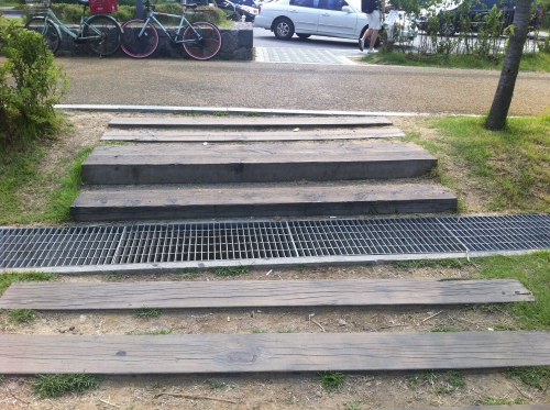 하수도에 왜 담배꽁초가 가득?_1