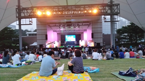 시와 음악에 취했던 여름밤. 행복했다 _1