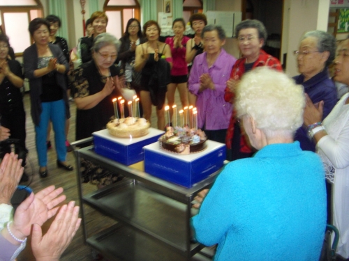 조원2동 부녀회의 홀몸노인 생신상 차려드리기_1