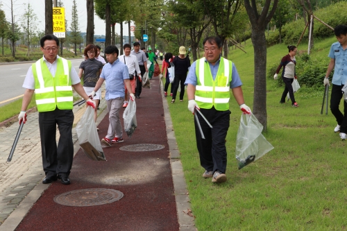권선구, 추석맞이 대청소 _1