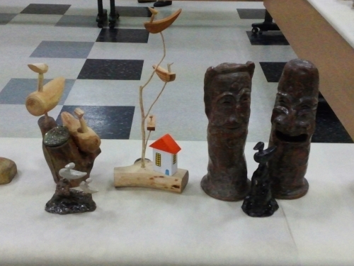 매탄4동 주민갤러리에 이런 작품이 진열되어 있네 _1