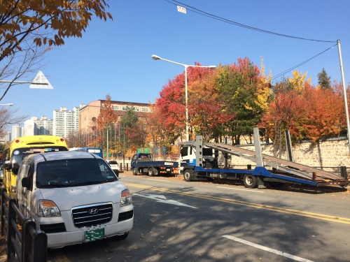 가을나들이에 차는 집에 두고 오세요_1