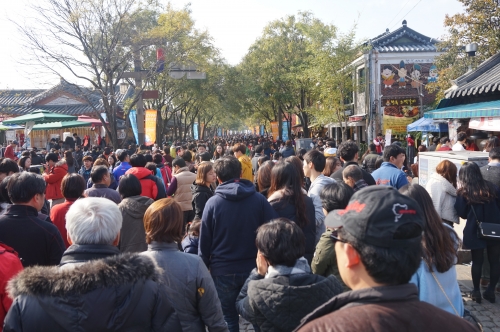 행궁동 공방거리, 자동차 없는 거리가 되길 기다리며!_1