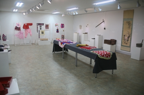 시장 상인들이 집안에 꽁꽁 숨겨놓은 보물들은?_1