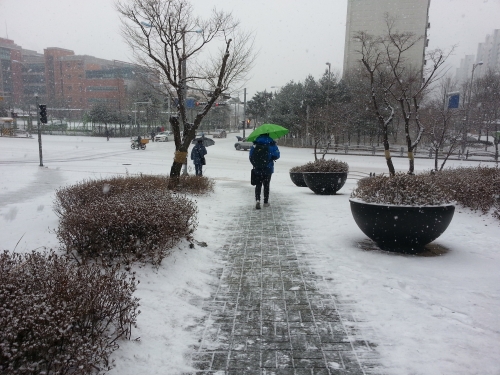 수원시 일자리 센터에 일자리 주렁주렁_1