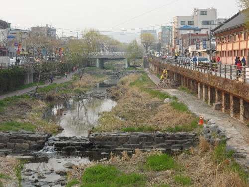 아름다운 수원천변, 관광명소로 거듭나려면?_1