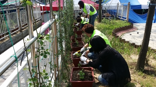 올 여름에는 영통1동 미니텃밭에서 쉬어볼까?_1