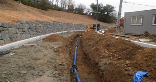 도로개설 구간 내 상수관 부설 병행시공_1