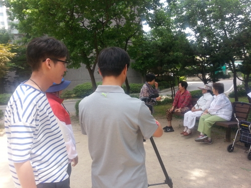 고스톱 치는 걸 카메라로 찍겠다고?_1