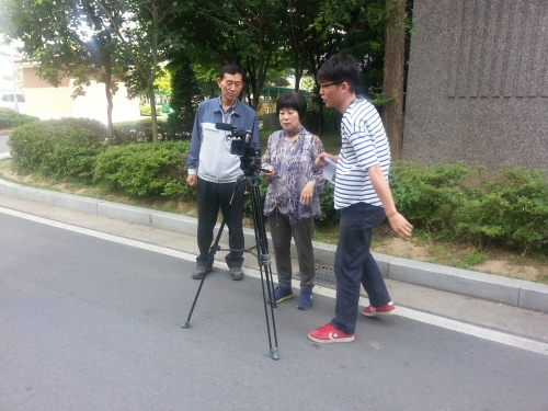 고스톱 치는 걸 카메라로 찍겠다고?_2