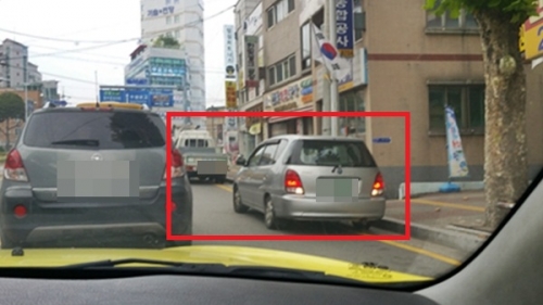 교통흐름 방해하는 불법 주정차량 조치해야_2