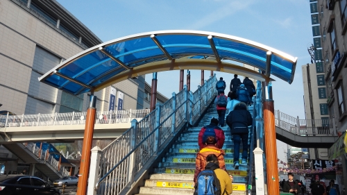 수원역 육교의 지붕 설치가 반가운 이유_1