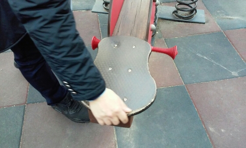 우리 아이들 안전한 놀이터, 우리가 만들어야지요_1