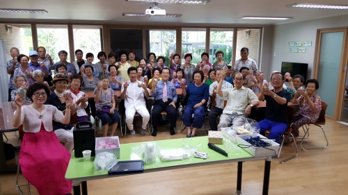 권선구 실버의 건강은 원예치료가 책임진다_1