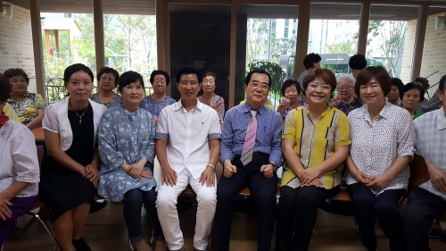 권선구 실버의 건강은 원예치료가 책임진다_2