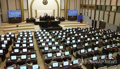 경기 준예산 일단락…누리과정·쟁점사업 예산다툼 '2라운드'_1