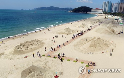 세계 유명 조각가 10명이 만든 해운대 모래축제 개막_1